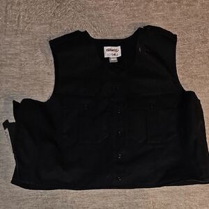 Elbeco BodyGuard External Carrier	•	Size: Medium/Large (M/L)	•	Color